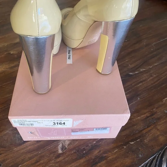 Miu miu Beautiful patent leather shoes. - Picture 5 of 8